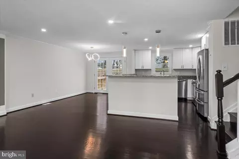 6867 Happyheart Ln, Columbia, MD 21045