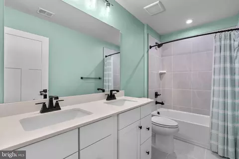 Bath - 7459 Declan Rd, Laurel, MD 20723 photo 3 of 3