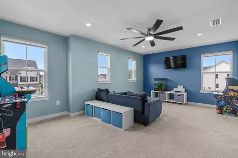 Entry Way - 7459 Declan Rd, Laurel, MD 20723 photo 11 of 14