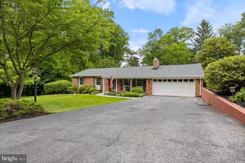 9933 Carillon Dr, Ellicott City, MD 21042