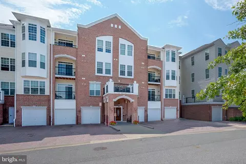 7305 Brookview Rd #207, Elkridge, MD 21075
