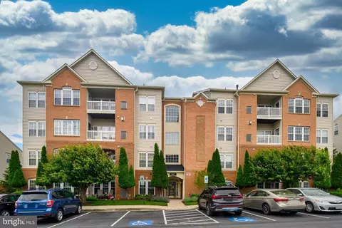 8145 Cyprus Cedar Ln #C, Ellicott City, MD 21043