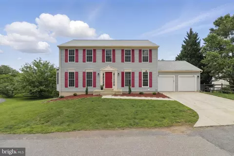 9482 Ridgeview Dr, Columbia, MD 21046