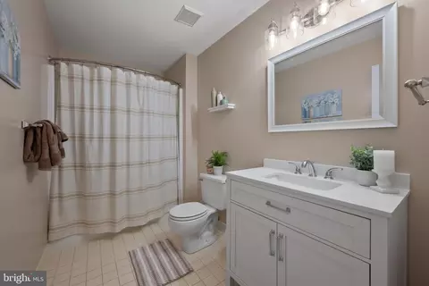 Bath - 8328 Sand Cherry Ln, Laurel, MD 20723 photo 2 of 3