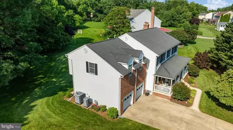 View/Area - 8328 Sand Cherry Ln, Laurel, MD 20723 photo 2 of 5