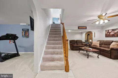 Entry Way - 8328 Sand Cherry Ln, Laurel, MD 20723 photo 4 of 4