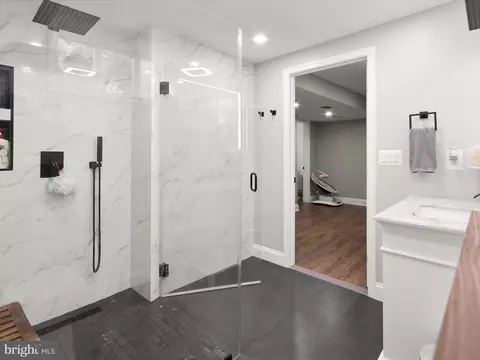 Bath - 8005 Crest Rd, Laurel, MD 20723 photo 5 of 5