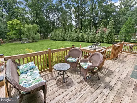 Exterior - 8005 Crest Rd, Laurel, MD 20723 photo 5 of 10