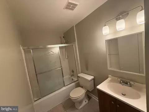 Bath - 9200 Bridle Path Ln #E, Laurel, MD 20723 photo 1 of 1