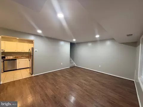 Living - 9200 Bridle Path Ln #E, Laurel, MD 20723 photo 4 of 4