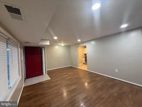 Living - 9200 Bridle Path Ln #E, Laurel, MD 20723 photo 1 of 4