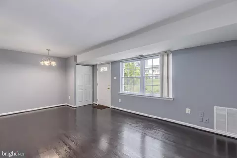 Living - 9170 Hitching Post Ln #J, Laurel, MD 20723 photo 3 of 3