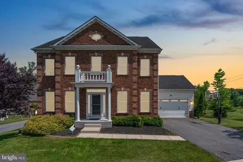 8304 Autumn River Dr, Ellicott City, MD 21043