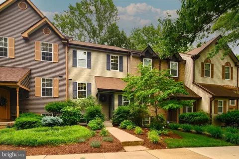 7211 Harbor Ln #3-6, Columbia, MD 21045