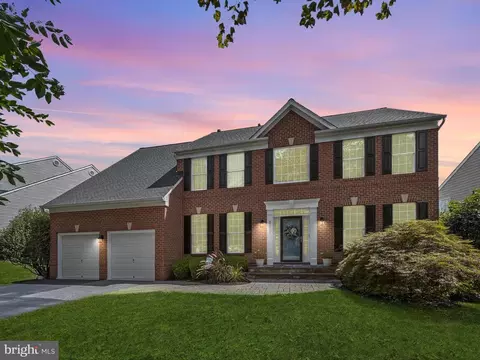 2130 Oak Forest Dr, Ellicott City, MD 21043