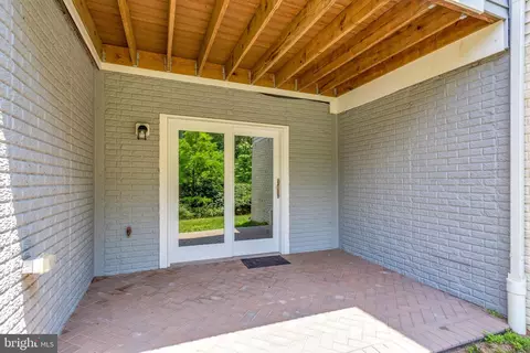 Exterior - 9726 Knowledge Dr, Laurel, MD 20723 photo 5 of 7