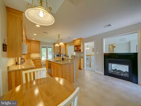 Kitchen - 8516 Pineway Dr, Laurel, MD 20723 photo 11 of 13