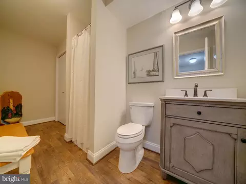 Bath - 8516 Pineway Dr, Laurel, MD 20723 photo 6 of 8