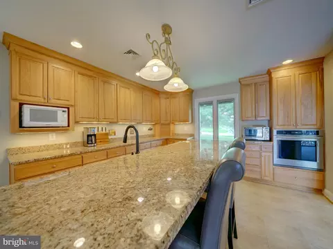 Kitchen - 8516 Pineway Dr, Laurel, MD 20723 photo 5 of 13