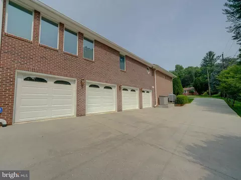 Exterior - 8516 Pineway Dr, Laurel, MD 20723 photo 4 of 19