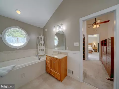 Bath - 8516 Pineway Dr, Laurel, MD 20723 photo 1 of 8