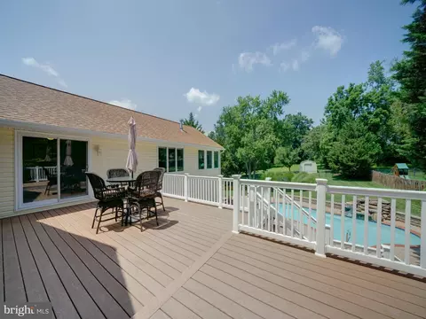 Exterior - 8516 Pineway Dr, Laurel, MD 20723 photo 8 of 19