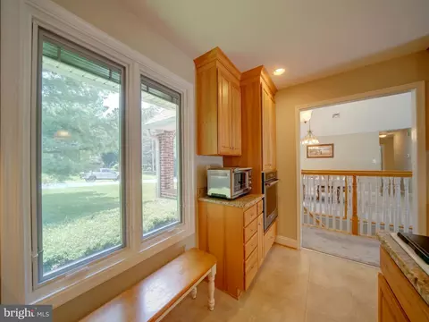 Entry Way - 8516 Pineway Dr, Laurel, MD 20723 photo 2 of 9
