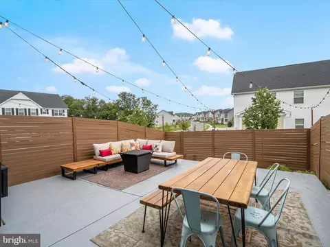 Exterior - 7330 Isabella Rd, Laurel, MD 20723 photo 4 of 9