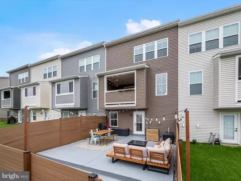 Exterior - 7330 Isabella Rd, Laurel, MD 20723 photo 8 of 9