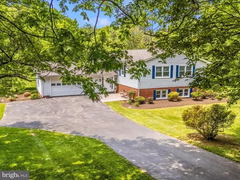 5008 Morning Star Dr, Dayton, MD 21036