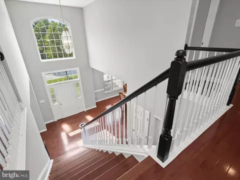Entry Way - 10040 Fall Rain Dr, Laurel, MD 20723 photo 4 of 5