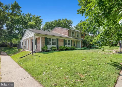 5505 Woodenhawk Cir, Columbia, MD 21044