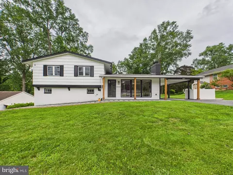 9909 Dellwood Ave, Columbia, MD 21046