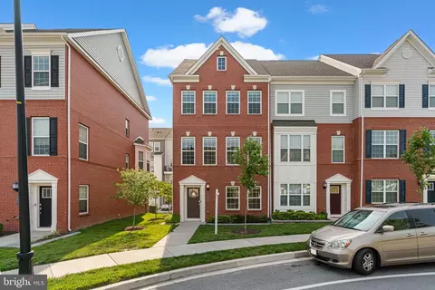 7955 Blue Stream Dr, Elkridge, MD 21075