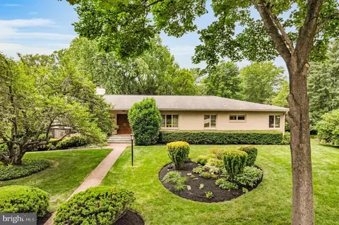 10135 Spring Pools Ln, Columbia, MD 21044