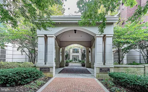 10205 Wincopin Cir #312, Columbia, MD 21044
