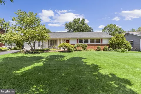 9930 Ferndale Ave, Columbia, MD 21046