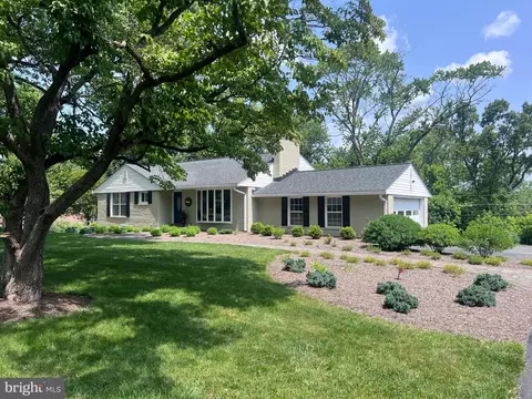9534 Longview Dr, Ellicott City, MD 21042