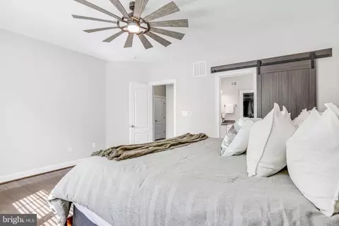 Bedroom - 10058 Rowan Ln, Laurel, MD 20723 photo 5 of 17