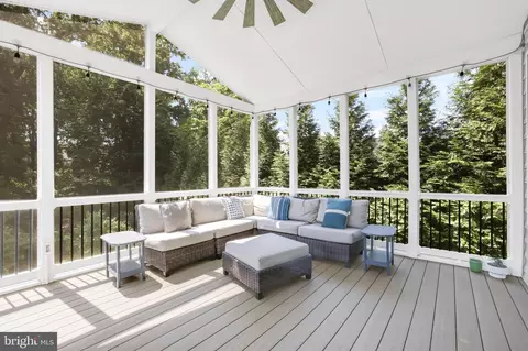 Exterior - 10058 Rowan Ln, Laurel, MD 20723 photo 5 of 11