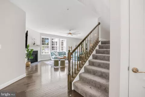 Entry Way - 10058 Rowan Ln, Laurel, MD 20723 photo 10 of 27
