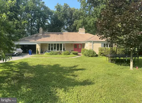 10026 Maple Ave, Columbia, MD 21046