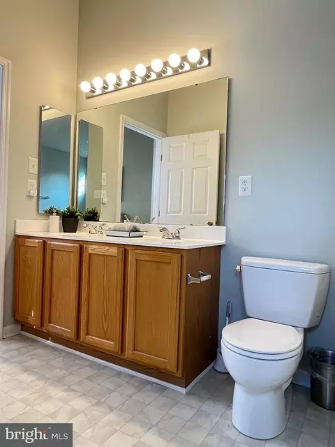 Bath - 9532 Chaton Rd, Laurel, MD 20723 photo 2 of 5