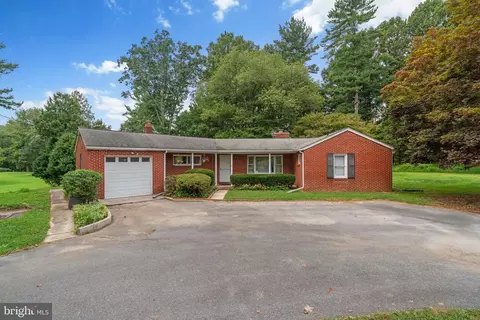 900 Hoods Mill Rd, Cooksville, MD 21723