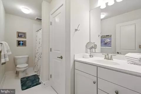 Bath - 9873 Wilderness Ln, Laurel, MD 20723 photo 3 of 3