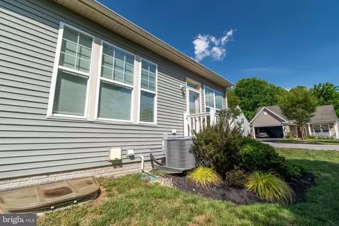 Exterior - 9873 Wilderness Ln, Laurel, MD 20723 photo 6 of 6