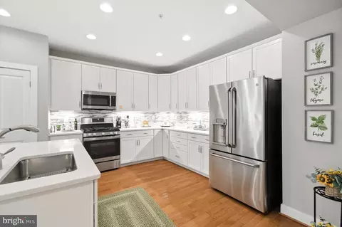 Kitchen - 9873 Wilderness Ln, Laurel, MD 20723 photo 2 of 5