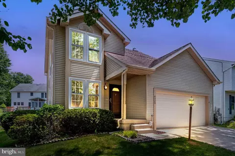 6329 Saddle Dr E, Columbia, MD 21045