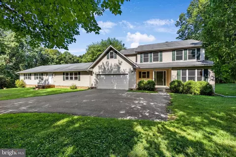 5856 Deer Ridge Ln, Elkridge, MD 21075