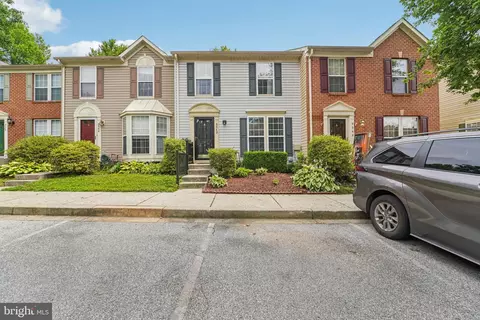 9542 Oakhurst Dr, Columbia, MD 21046